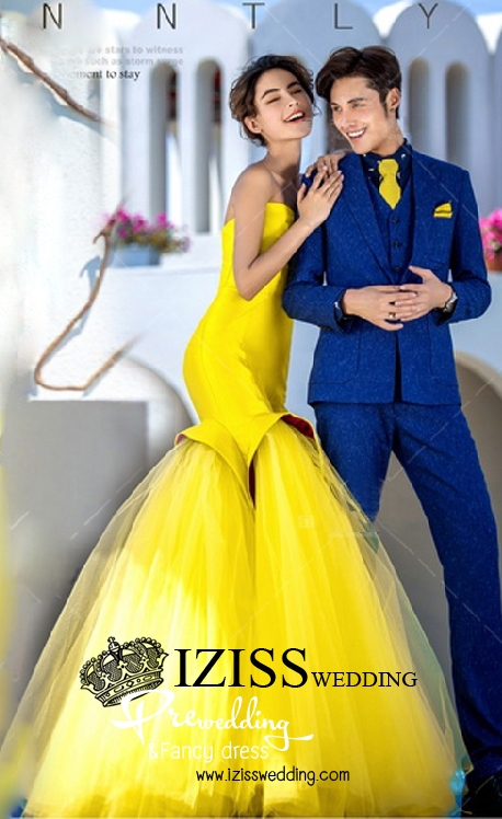 PW329 - **พรีออเดอร์ค่ะ** ชุดคู่ถ่ายพรีเวดดิ้ง (prewedding dress) & ชุดแต่งงานแฟนซี (Fancy wedding dress)ชายหญิง "ธีมชุดเจ้าสาวสีเหลือง-น้ำเงิน"