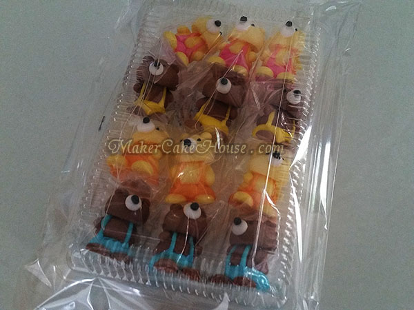 ตุ๊กตาไอซิ่งรูปหมีตัวใหญ่ ( 12 ชิ้น )