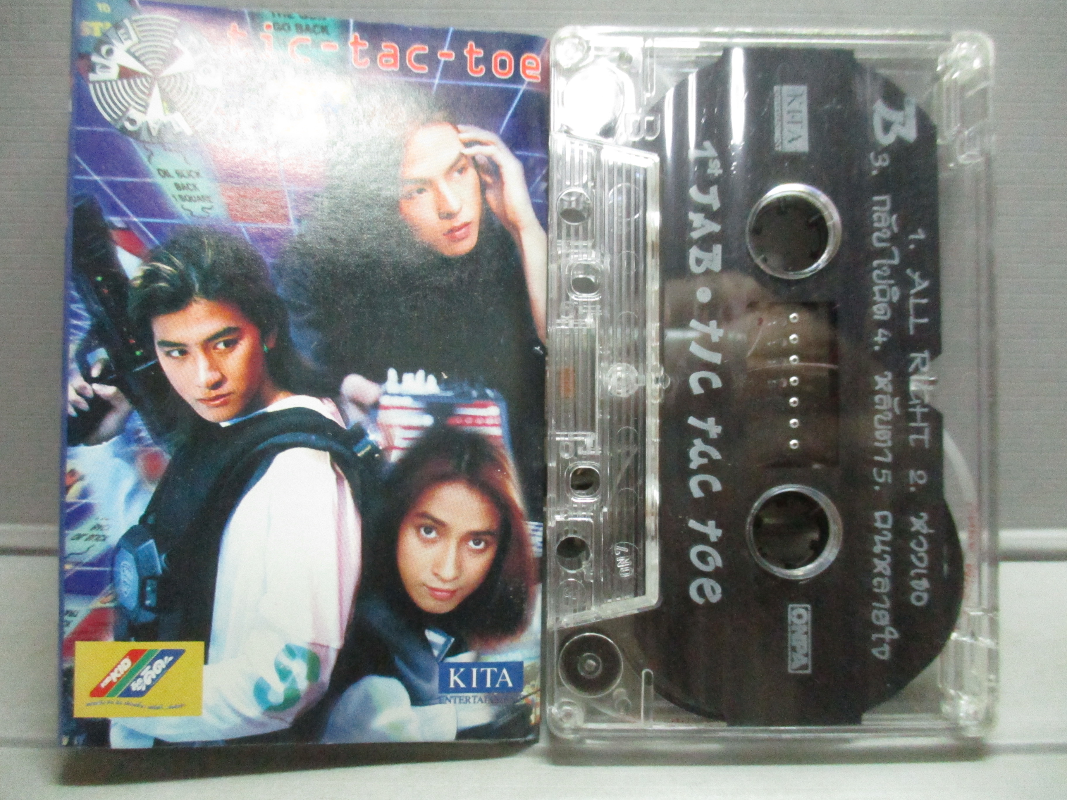 เทปเพลงไทยสากล TIC-TAC-TOE อัลบั้ม tic-tac-toe