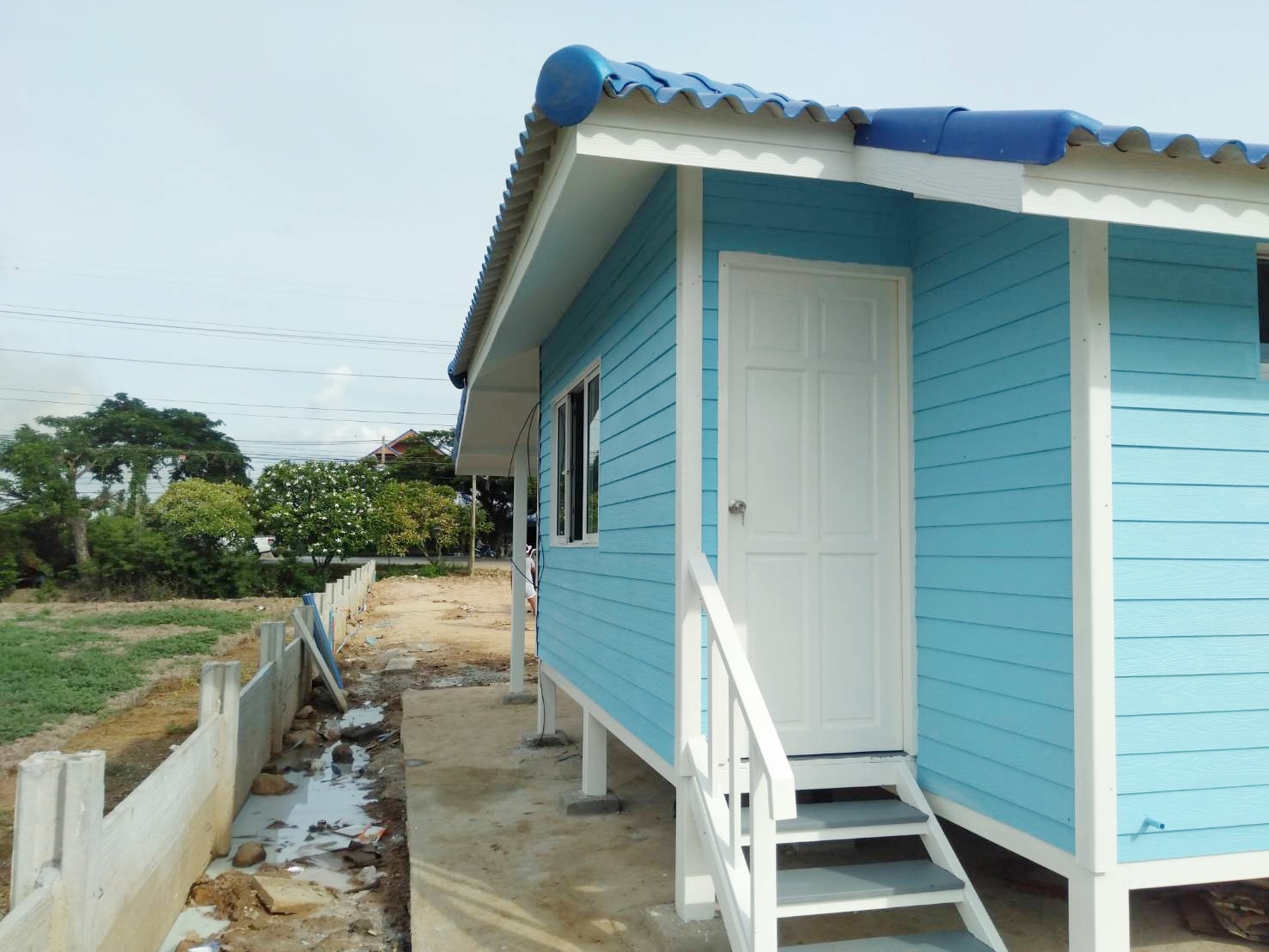 บ้านน็อกดาวน์โครงสร้างเหล็ก ขนาด 4*6 เมตร พร้อมระเบียง ขนาด 2*3 เมตร