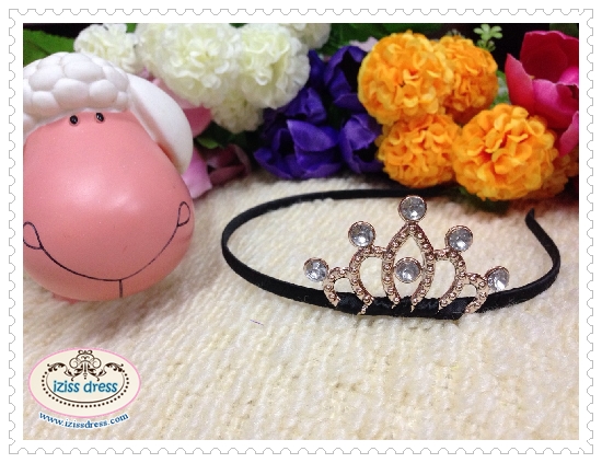 **พร้อมส่ง**ไม้คาดผมมงกุฎเพชร ใส่แบบครอบขนานศีรษะหรือคาดผมก็ได้คะ่ ใช้เป็นพร็อพสำหรับประดับผมประกอบชุดสไตล์เจ้าหญิง นางฟ้า เจ้าสาว หรือใส่เดินขบวนพาเหรด กีฬาสี สวยมากๆค่ะ