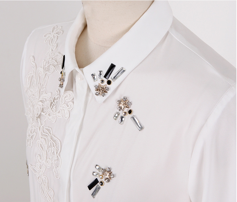 **หมดค่ะ***เสื้อเชิ้ตใส่ทำงานผ้าชีฟองสีขาว ดีเทลตกแต่งลูกปัดและเพชรช่วงปกเสื้อ และลูกไม้แขนยาว สวยคุณภาพดีเหมือนแบบค่ะ