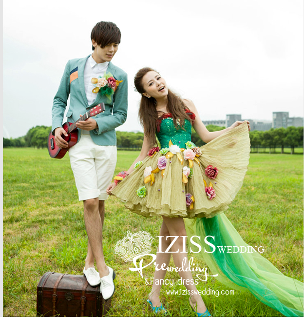 **พร้อมส่งเฉพาะชุดผู้หญิง**ชุดถ่ายพรีเว็ดดิ้ง (pre wedding dress) ชุดแฟนตาซีชายหญิง "ธีมสีเขียว"