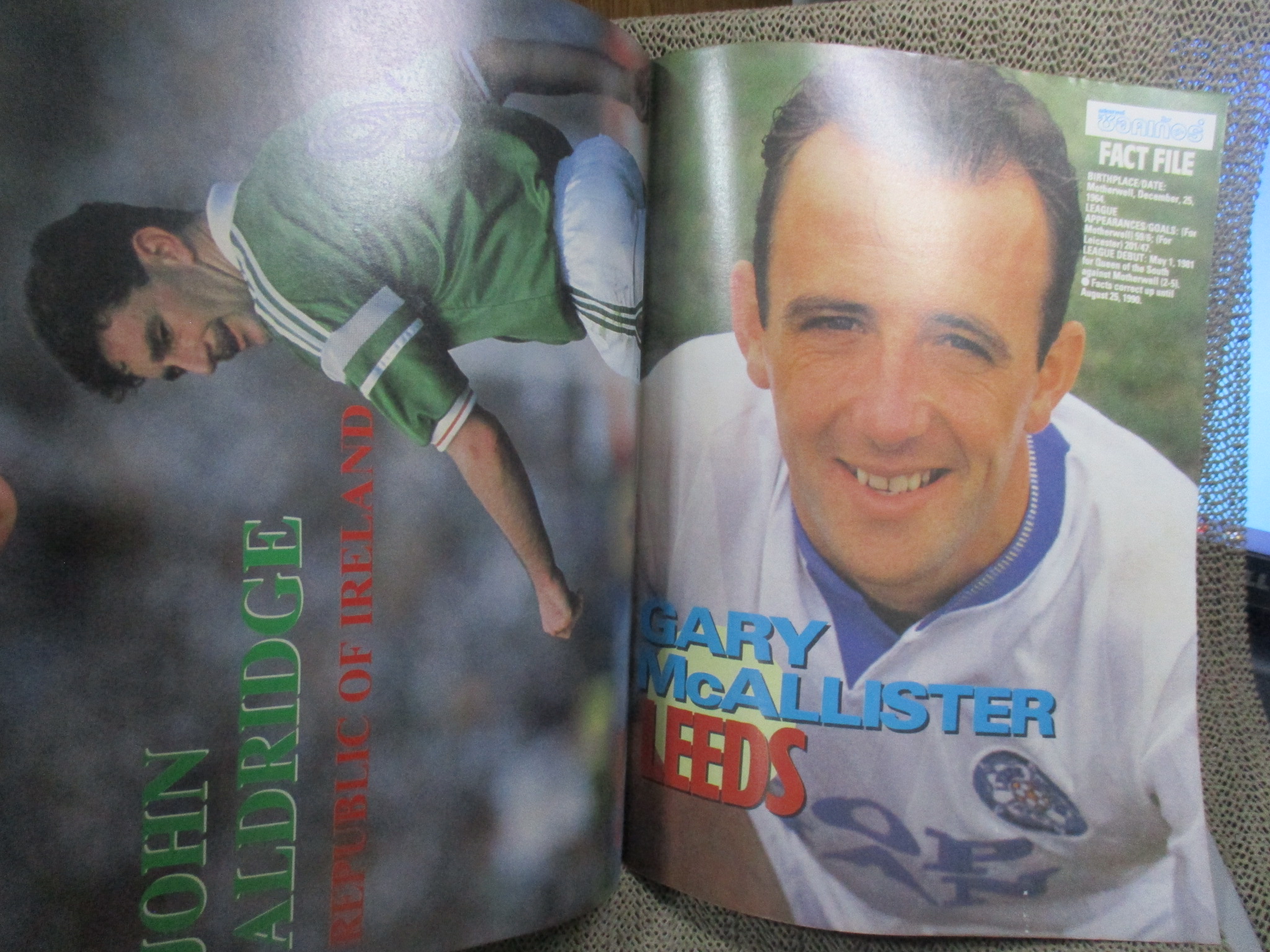 สตาร์ซอคเกอร์ ฉบับที่0680 ปี2533 ปก เคลย์ตัน แบล็คมอร์ หน้ากลาง พอล แกสคอยน์ / จอห์น อัลดริดจ์