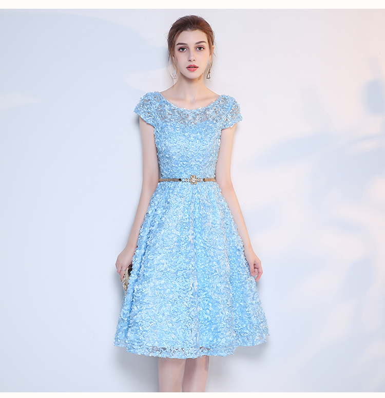 **หมดค่ะ**เดรสออกงานสุดหรู ตัวชุดเป็นผ้าลายดอกไม้สามมิติสีน้ำตาลทอง มีเข็มขัดสีทองสุดหรูให้เหมือนแบบ งานเกรดพรีเมี่ยม สวยมากๆค่ะ