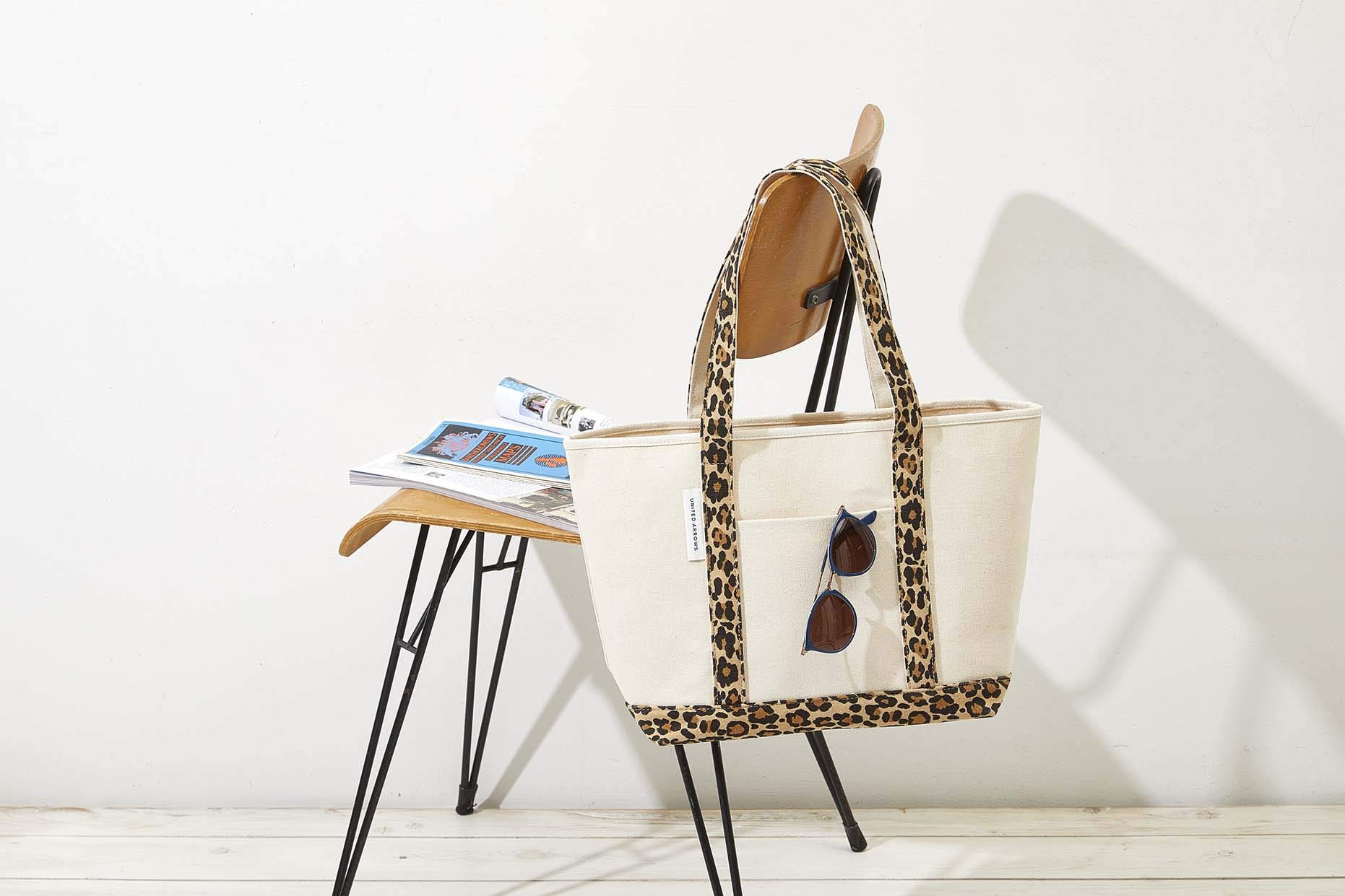 พร้อมส่ง (มีกล่อง) United Arrows Leopard Pattern Tote Bag กระเป๋าประดับลายเสือดาว