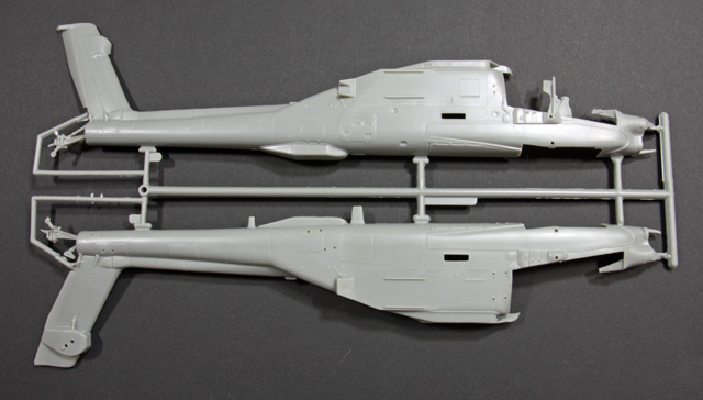 1/48 AH-64D Longbow Apache "100 Years Military Aviation"