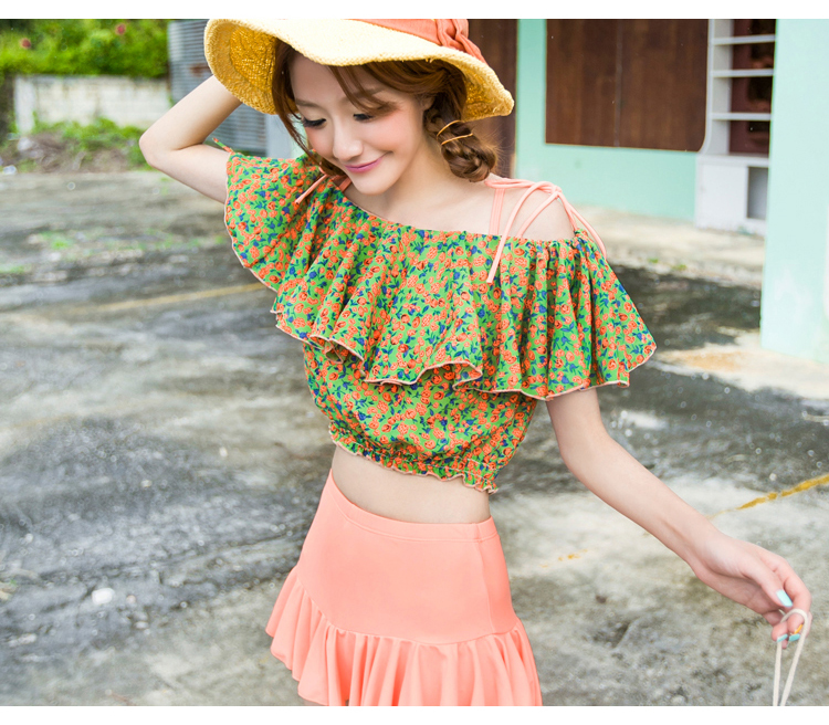 **พร้อมส่ง**ชุดว่ายบิกินี่ทูพีชเซ็ท 3 ชิ้น three-pieces สีชมพูเซ็กซี่ด้วยเสื้อคลุมผ้าลูกไม้ผูกโบว์ที่ไหล่ทั้ง 2 ข้าง ทำให้ดูน่ารัก sexy สวยเหมือนแบบค่ะ