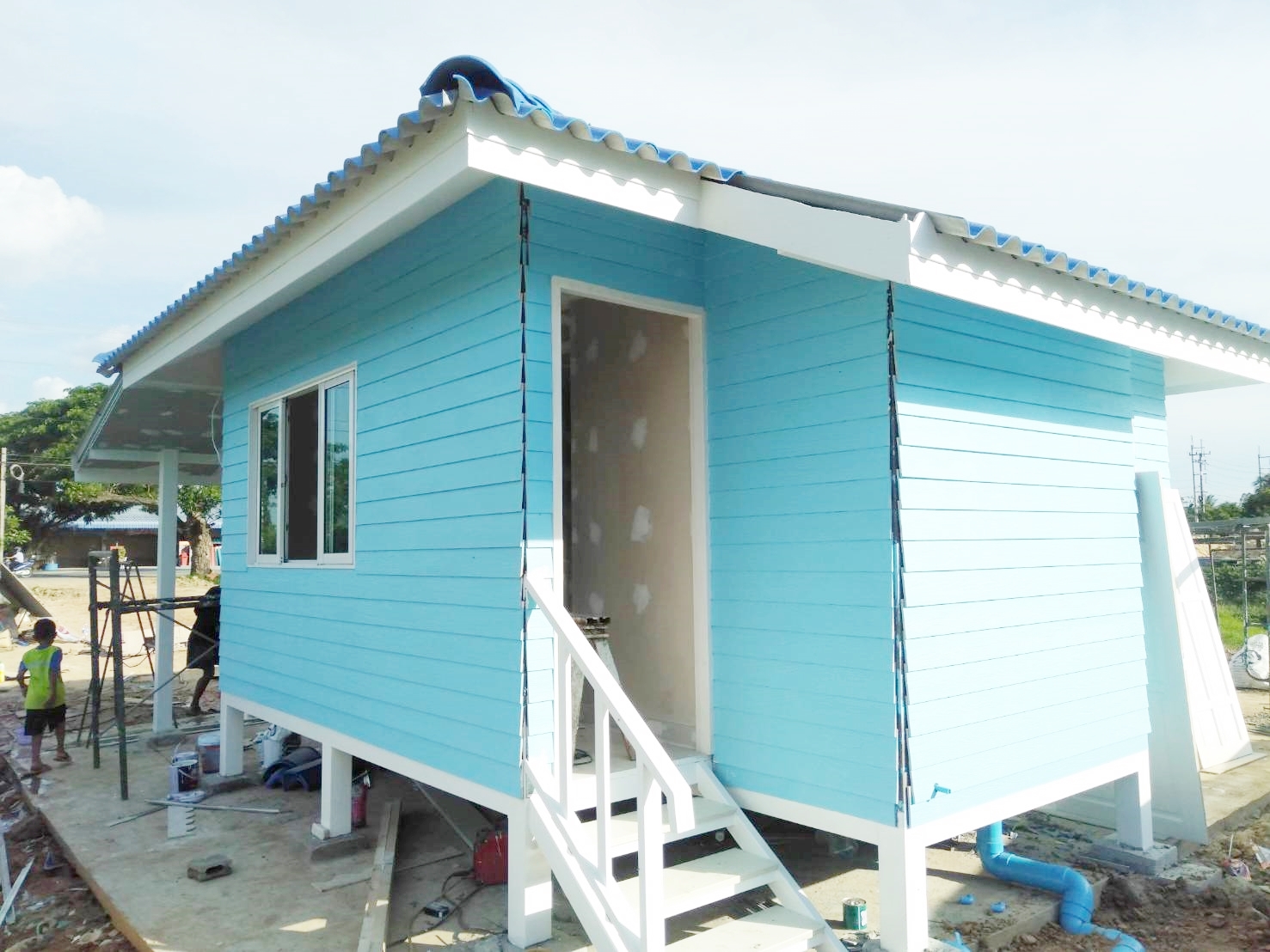 บ้านน็อกดาวน์โครงสร้างเหล็ก ขนาด 4*6 เมตร พร้อมระเบียง ขนาด 2*3 เมตร