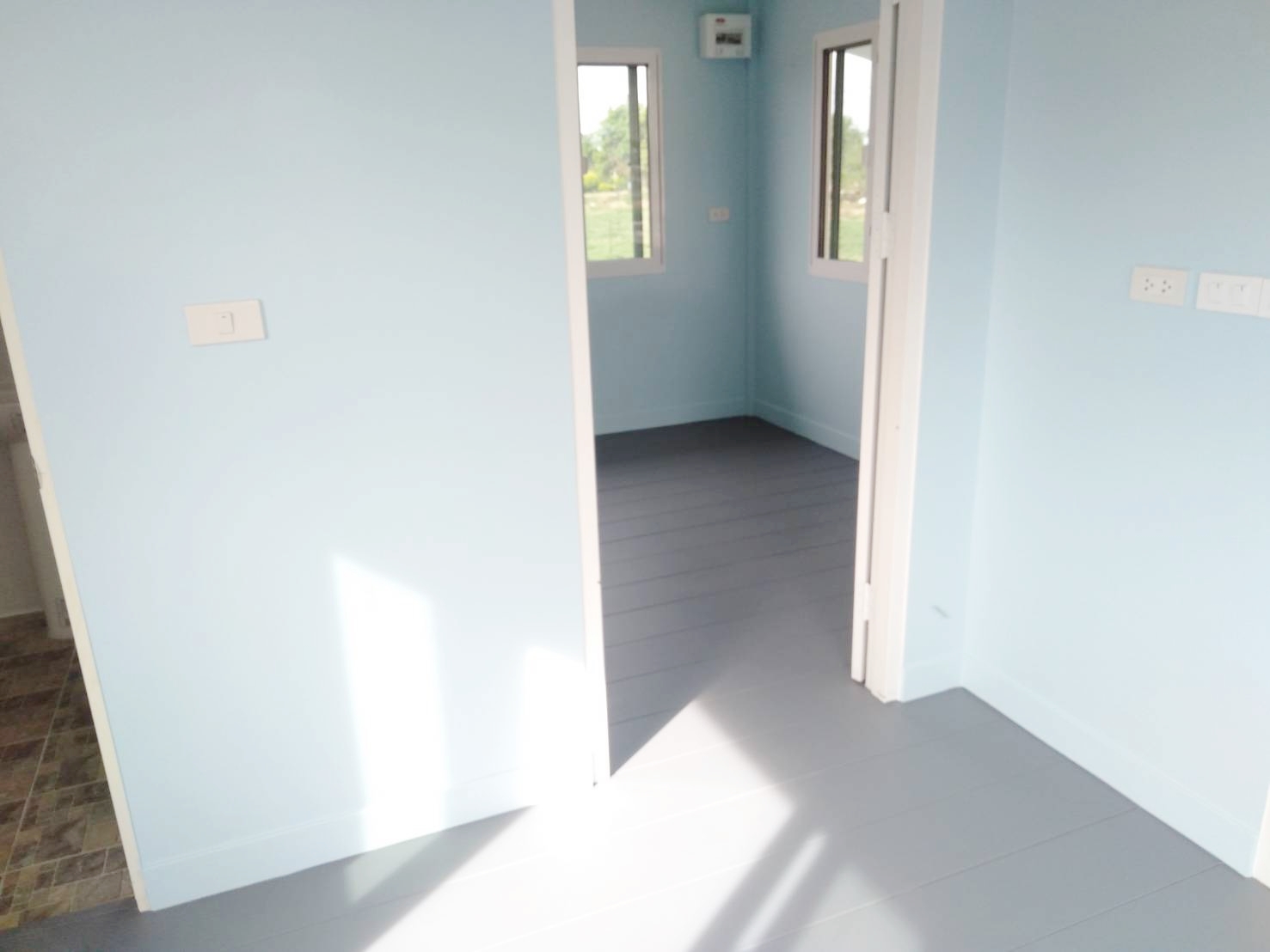 บ้านน็อกดาวน์โครงสร้างเหล็ก ขนาด 4*6 เมตร พร้อมระเบียง ขนาด 2*3 เมตร