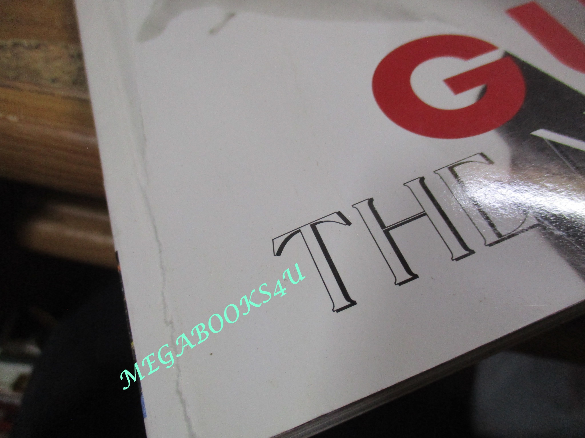 นิตยสารแพรว ฉบับที่971 ปี2564 ปก EARTH & MIX ตำหนิ ปกหลังมีรอยขาด