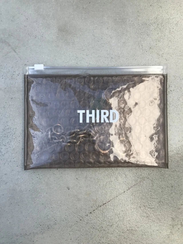 🟢พร้อมส่ง (มีกล่อง) THIRD × Marisol Bubble Wrap Pouch Set กระเป๋าห่อบับเบิ้ล กันกระแทก เซท 2 ชิ้น