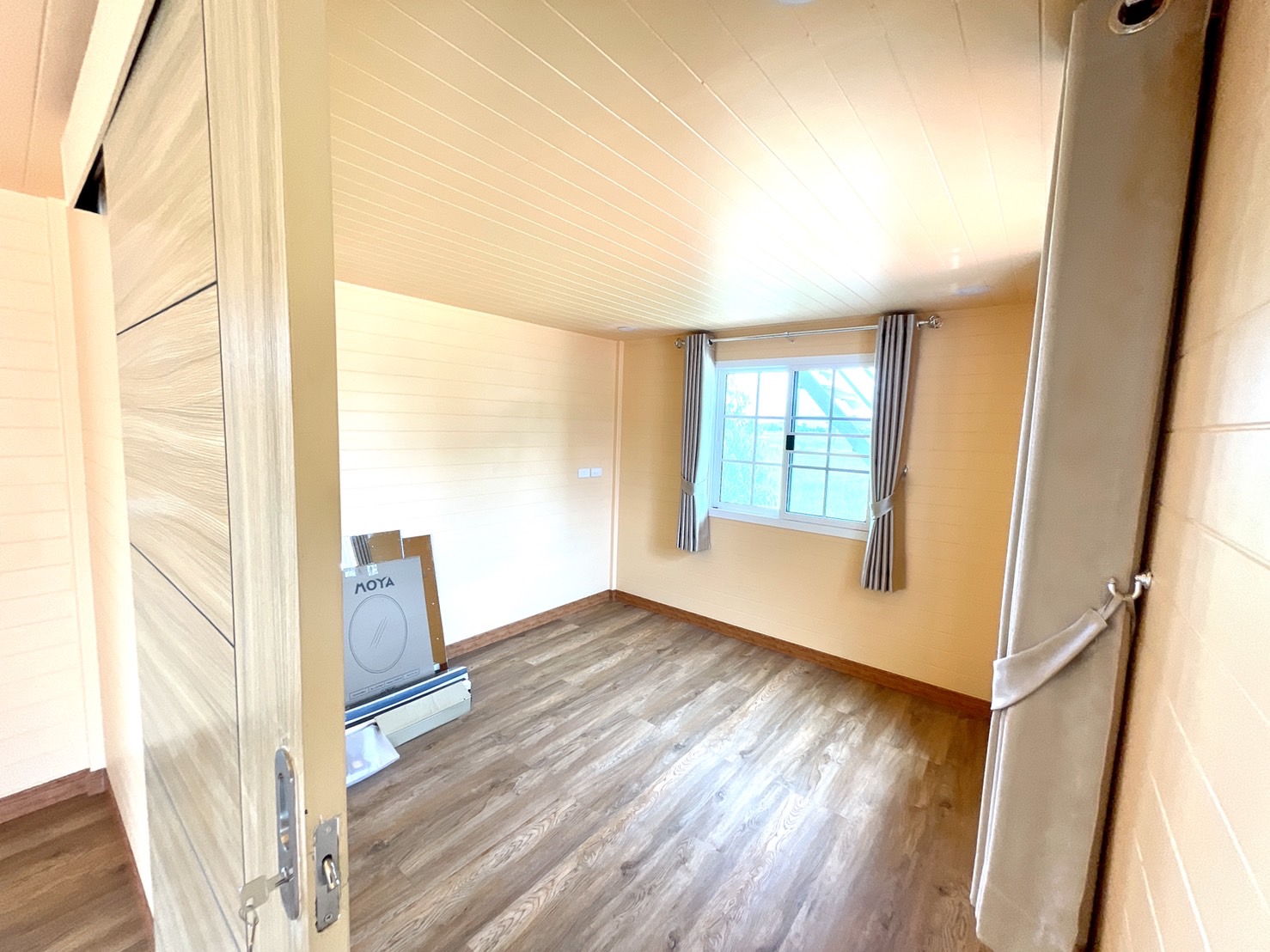 บ้านกังหันลม ขนาดกว่า 50 ตารางเมตร ใหม่ล่าสุด กังหันหมุนได้จริง