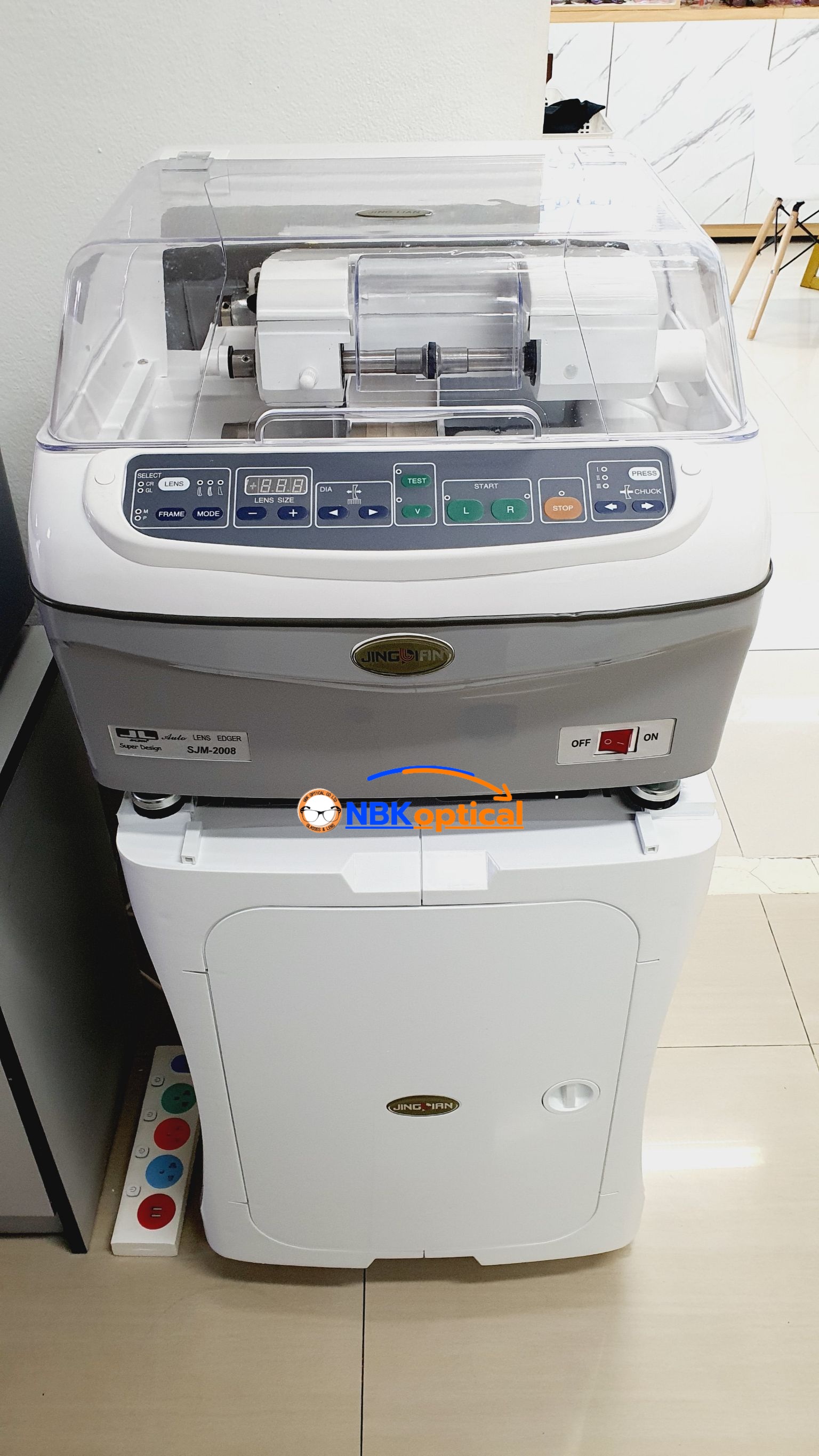 เครื่องฝนเลนส์ออโต้ SJM-2008