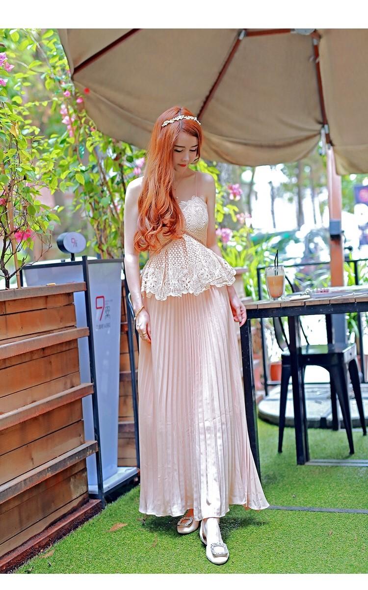 ***หมดค่ะ***เดรสลูกไม้ยาวลุคสาวหวาน ลูกไม้คุณภาพ ลวดลายมีรายละเอียดสวย โทนสีแชมเปญหวานๆ ทรงสวยเหมือนนางแบบค่ะ