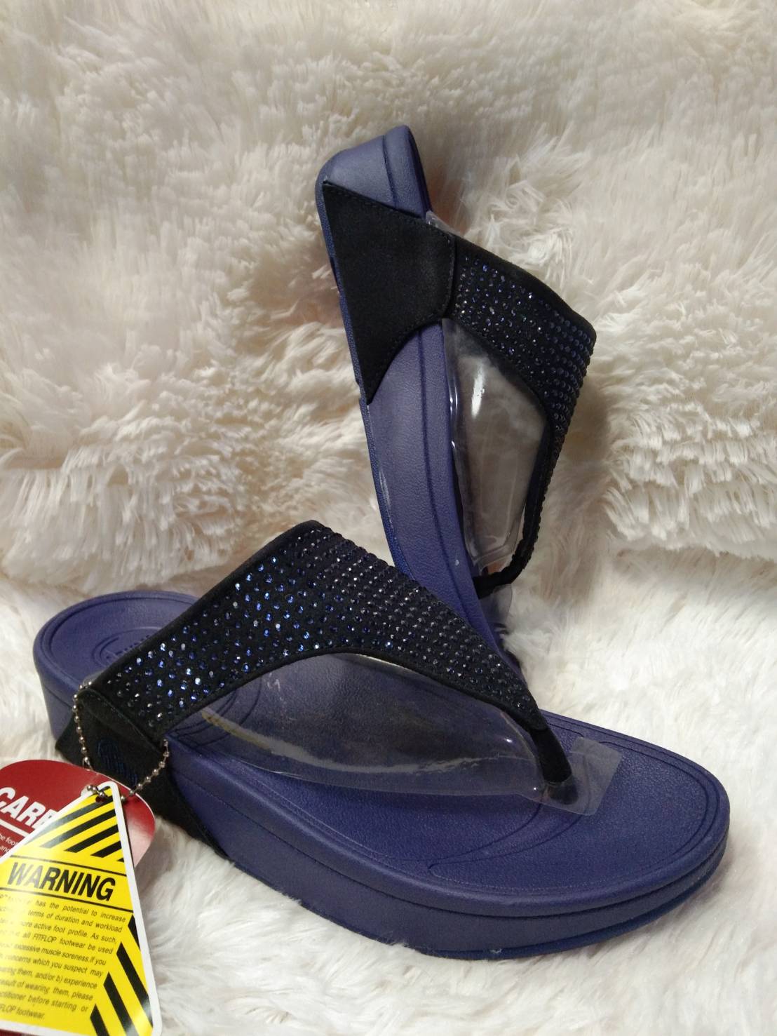 รองเท้าแตะสำหรับผู้หญิงแบบเพชรเต็ม