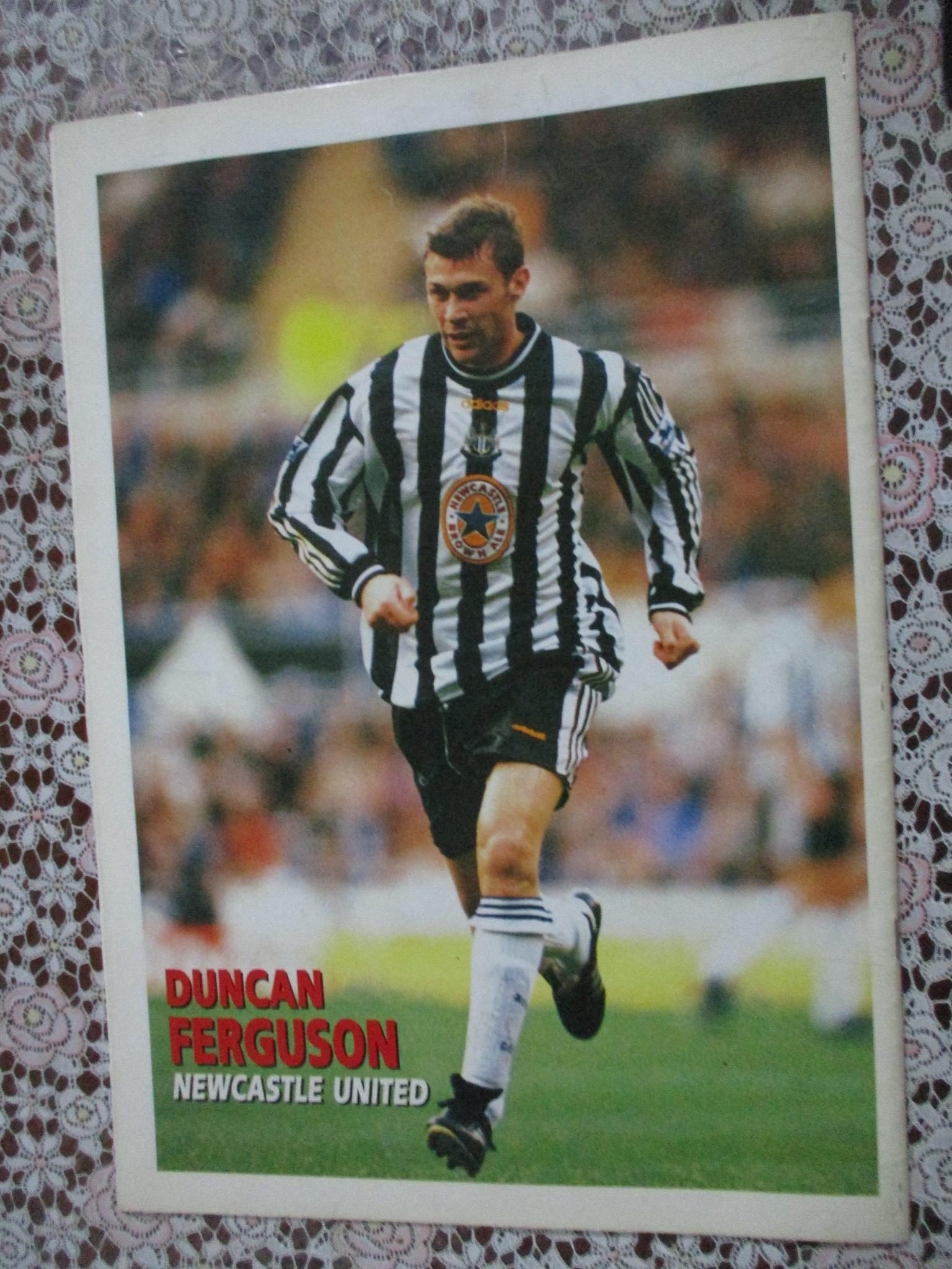 อัลบั้มภาพ จัมโบ้ สตาร์ซอคเกอร์ พรีเมียร์ บุนเดส กัลโซ่ ฉบับที่98 ปี2541 ตำหนิ หน้ากลางและแผ่นรองปกหลังไม่มี