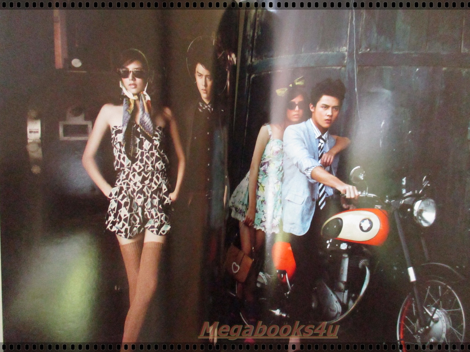 นิตยสารแพรว ฉบับที่762 ปี2554 ปก เจ้าชายวิลเลี่ยมทรงอภิเษกสมรส