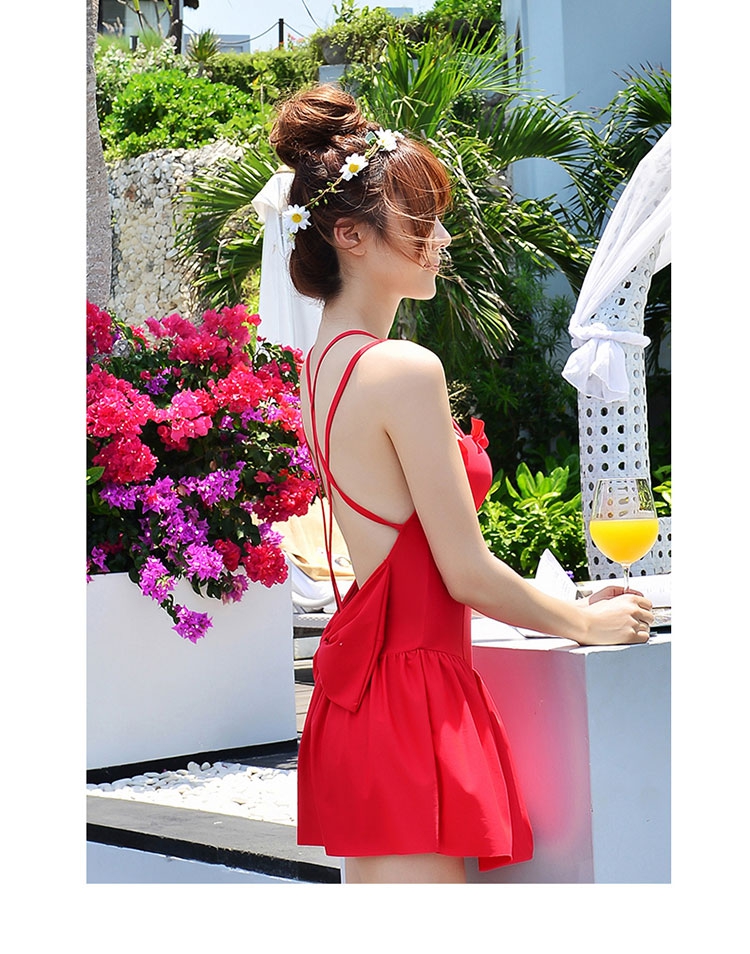 ***พรีออเดอร์***บิกินี่ชุดว่ายน้ำวันพีซ one-piece สีดำ แต่งช่วงอกด้วยโบว์เล็กๆ น่ารัก เล่นดีเทล sexy เล็กๆ โชว์แผ่นหลัง ด้วยสายบราคู่สลับไขว้กัน ช่วงกระโปรงแต่งระบาย สดใสน่ารักรับลมทะเล สวยเหมือนแบบค่ะ