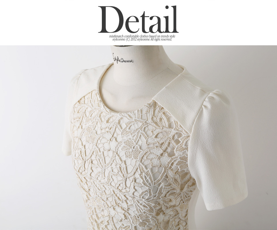 **หมดค่ะ**เสื้อชีฟองสีขาวแขนสั้น ดีเทลตกแต่งลูกไม้ลายดอกไม้สีขาวผสมทอง ติดซิปด้านหลัง มีซับใน สวยคุณภาพดีเหมือนแบบค่ะ