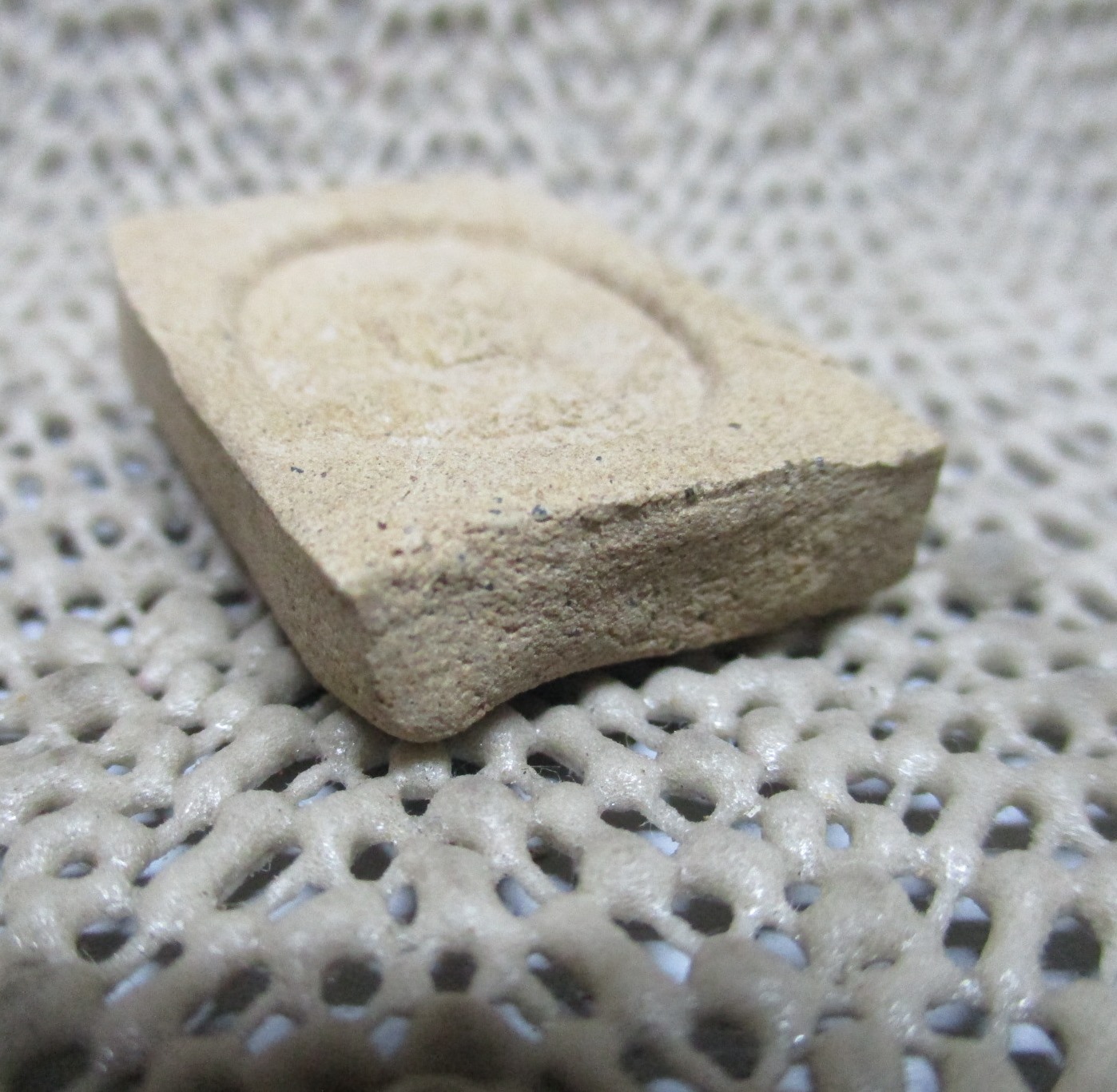 พระสมเด็จเนื้อผงว่าน 108 หลวงพ่อสงฆ์ ออกที่วัดหงาว จังหวัดระนอง