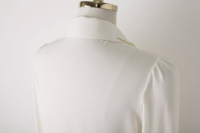 ***หมดค่ะ*** เสื้อชีฟองสีดำ ช่วงลำตัวต่อลุกไม้ แขนยาว ปักพลอยที่ปกเสื้อ สวยเหมือนแบบค่ะ