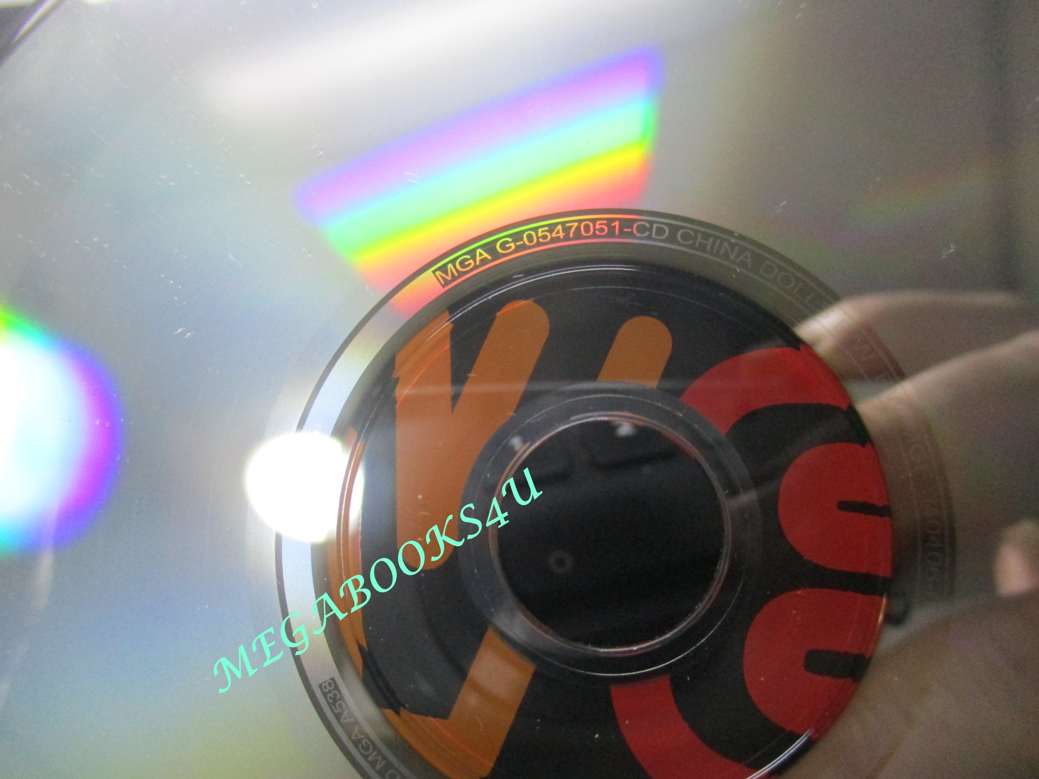 ซีดีเพลงไทยสากล ไชน่า ดอลล์ อัลบั้ม B/W // ปก และ แผ่นมีรอยเล็กน้อย