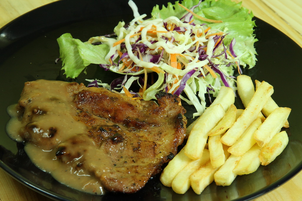 สเต็กหมูพริกไทยดำ (ออกใบกำกับภาษี)