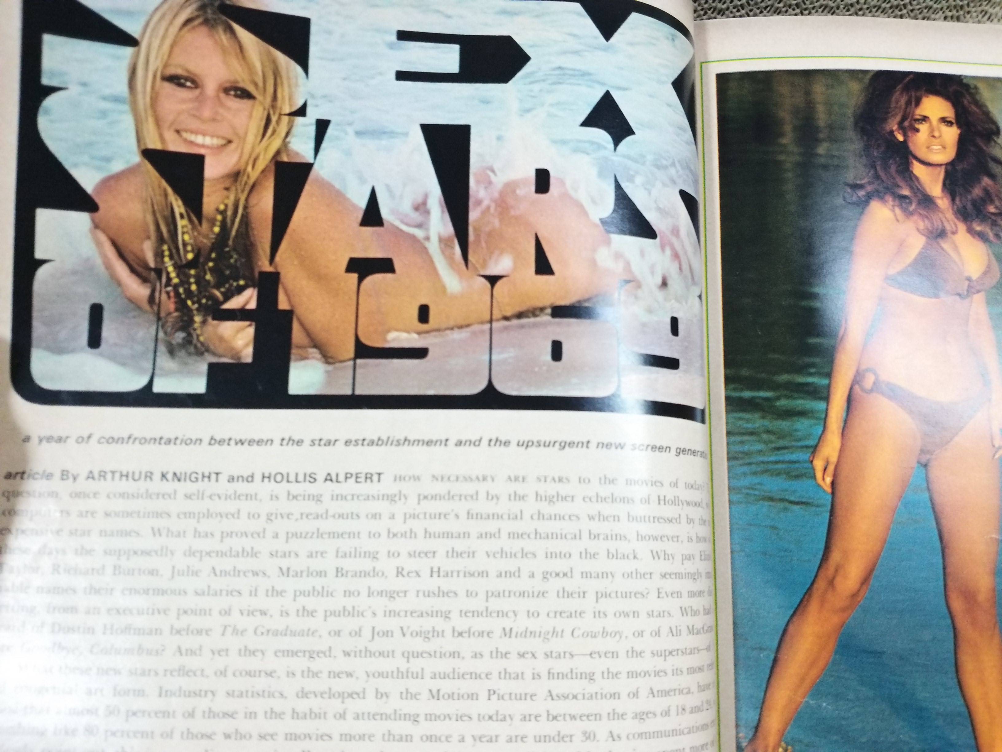 PLAYBOY ฉบับรวม ปี1969 1970 1971 (หน้าปกใหญ่ไม่มีรายละเอียด / ด้านในไม่มีหน้าปกของแต่ละเล่ม)