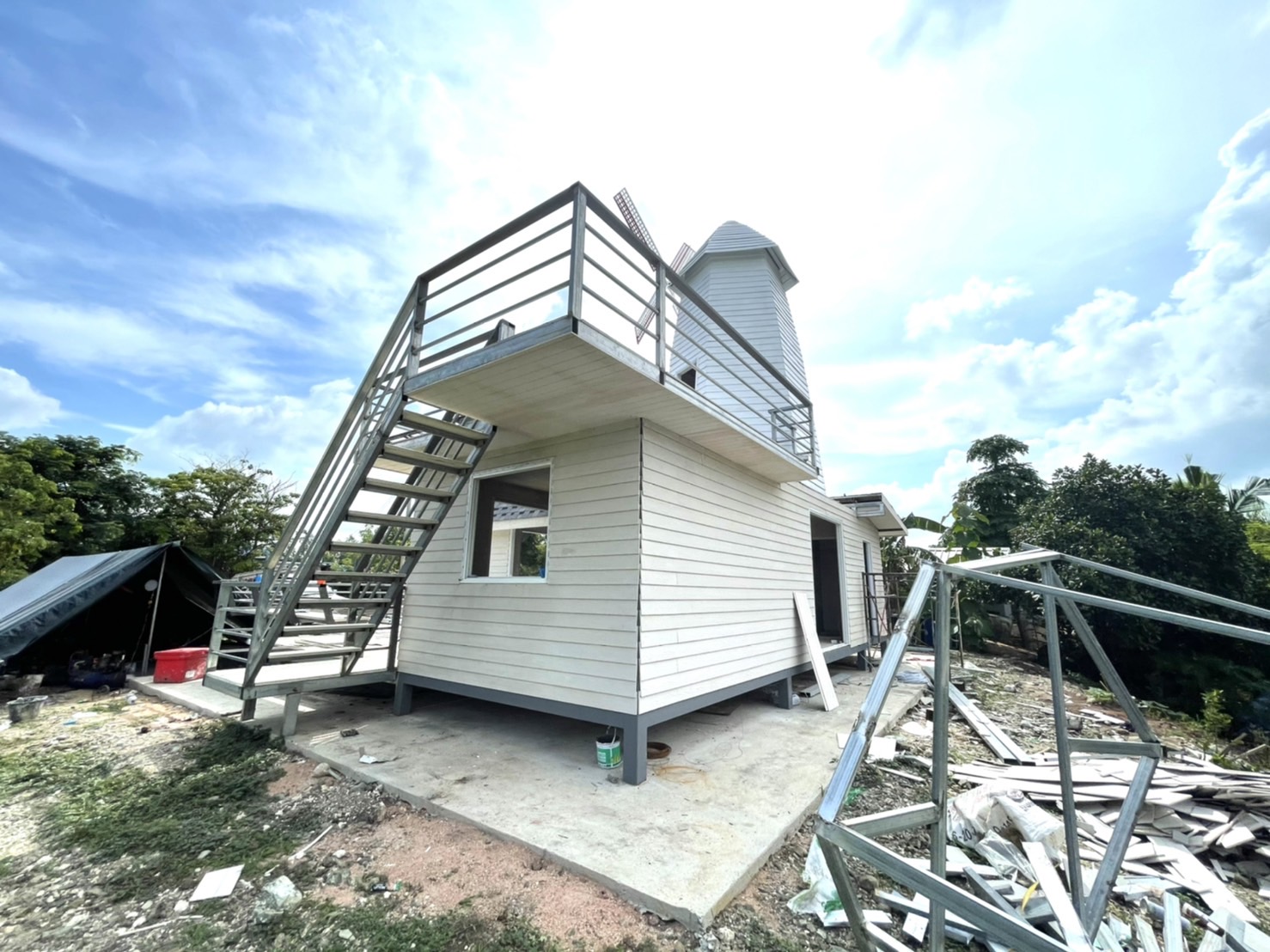 บ้านกังหันลม ขนาดกว่า 50 ตารางเมตร ใหม่ล่าสุด กังหันหมุนได้จริง