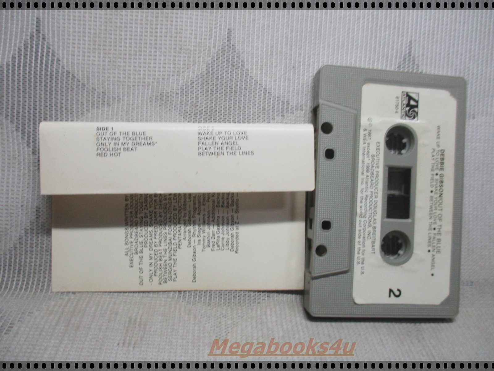 เทปเพลงสากล DEBBIE GIBSON / OUT OF THE BLUE