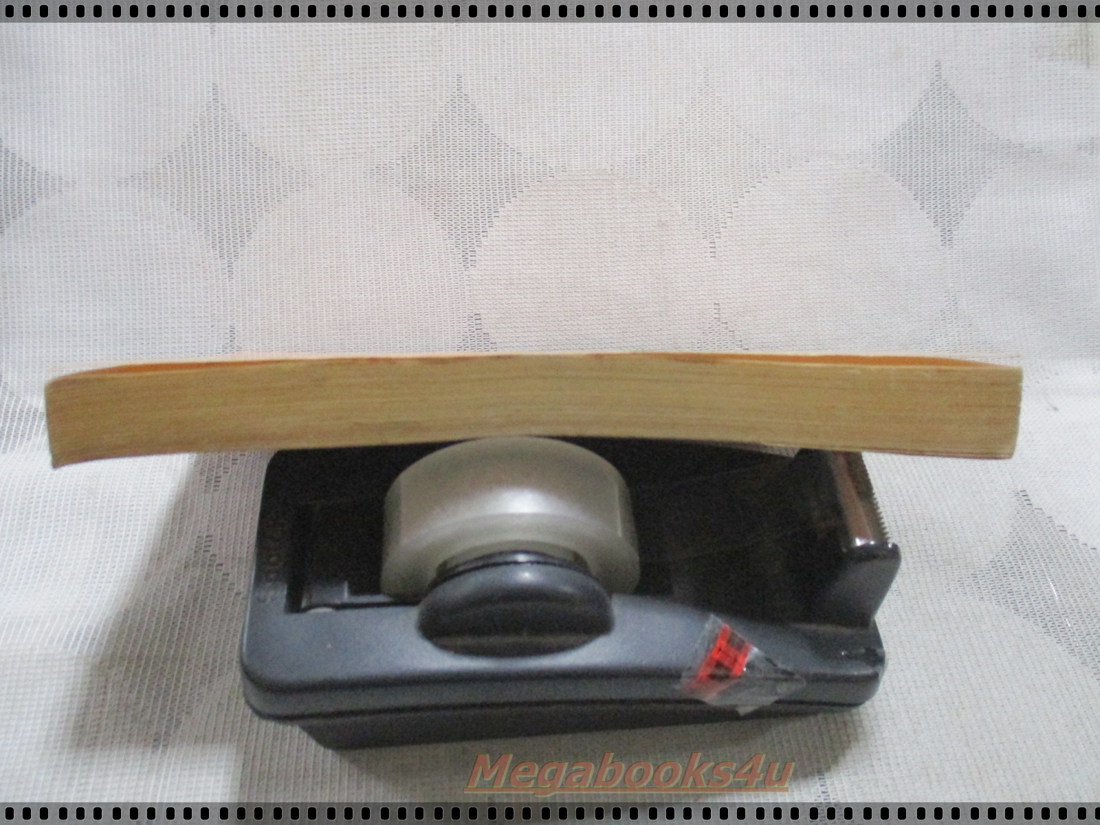 พันธนาการรัก แปลโดย กัณหา แก้วไทย