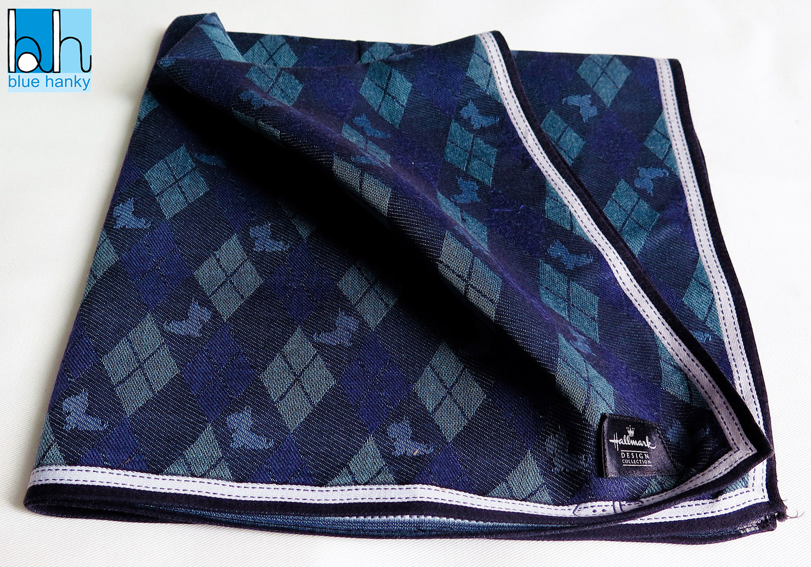 #135 18" Hallmark ผ้าเช็ดหน้ามือ2 สภาพดี ผ้าเช็ดหน้าผืนใหญ่