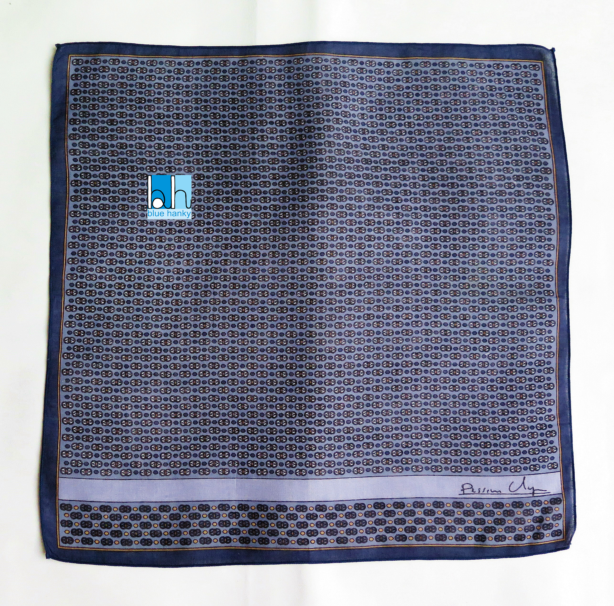 #38 18" ผ้าเช็ดหน้ามือ2 สภาพดี ผ้าเช็ดหน้าผืนใหญ่