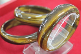 กำไลข้อมือหินธรรมชาติ ไทเกอร์อาย ( Tiger eye )