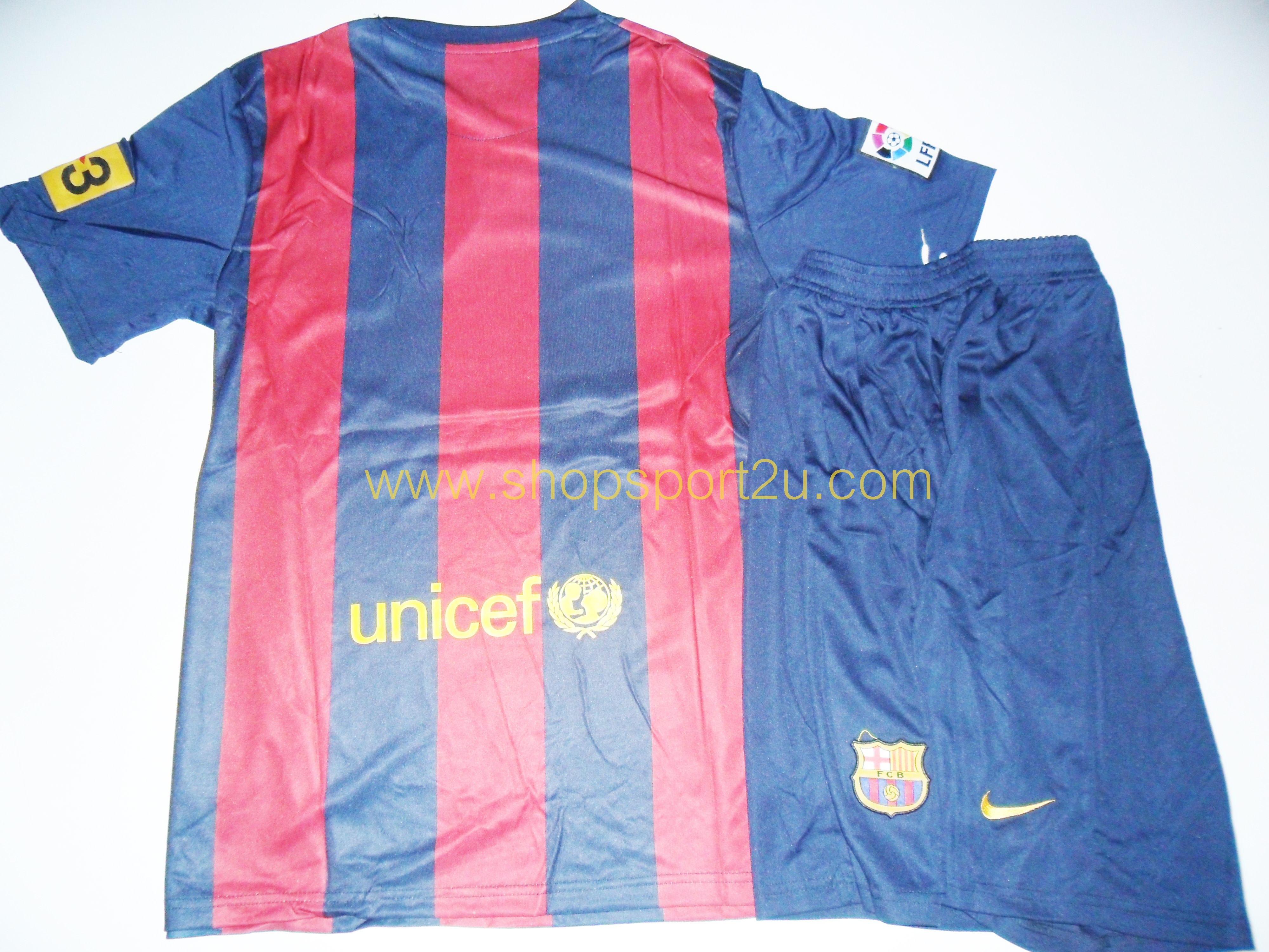 ชุดฟุตบอลบาร์เซโลน่า ทีมเหย้า ฤดูกาล 2014 - 2015