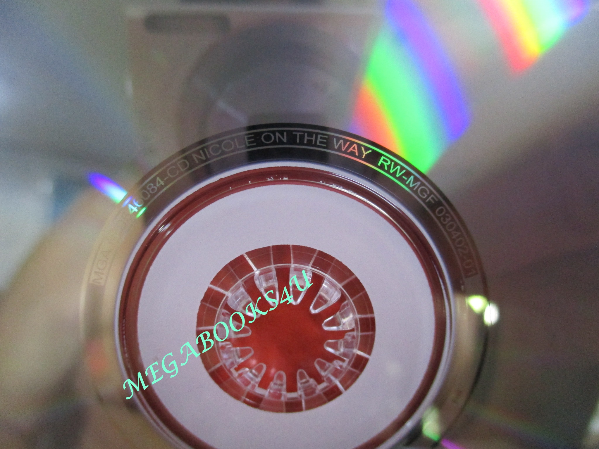 ซีดีเพลงไทยสากล นิโคล เทริโอ ชุด หัวใจเดินทาง // ปกสวย แผ่นสวย มีรอยนิดเดียว