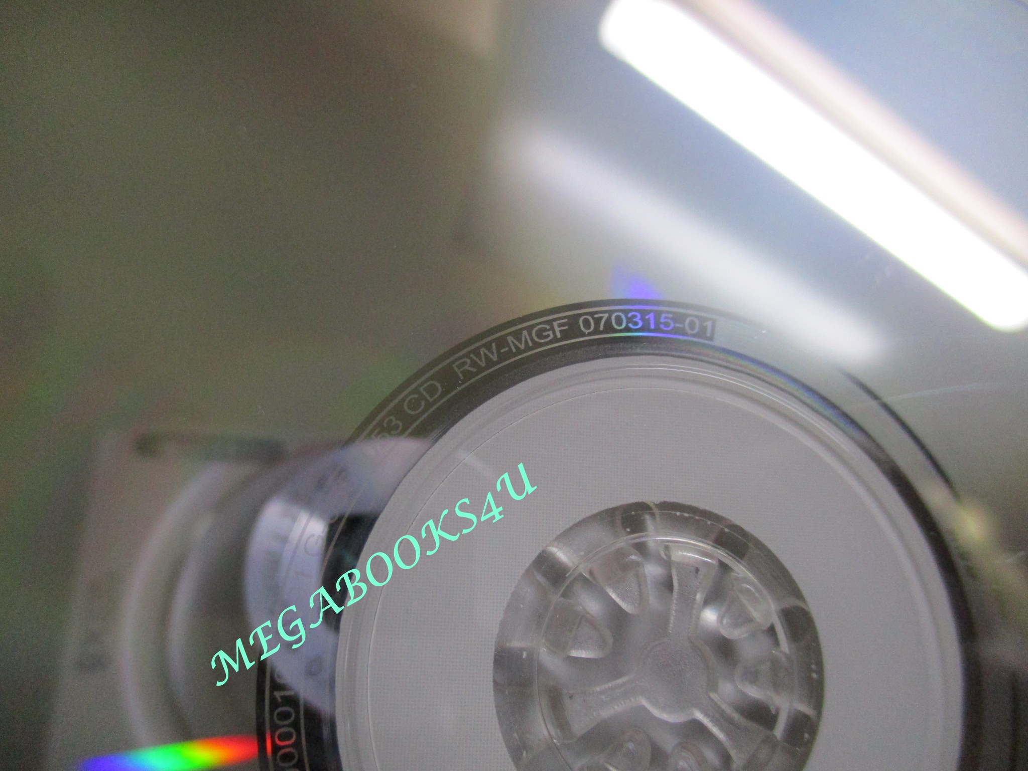 ซีดีเพลงไทยสากล ซาซ่า ZAZA อัลบั้ม ZAZA TRAVEL // ปก และ แผ่นมีรอยเล็กน้อย