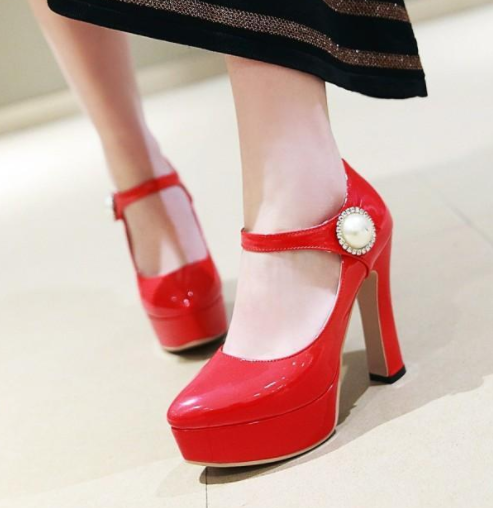 รองเท้าคัดชูสีขาว/แดง/ดำ ไซต์ 34-43