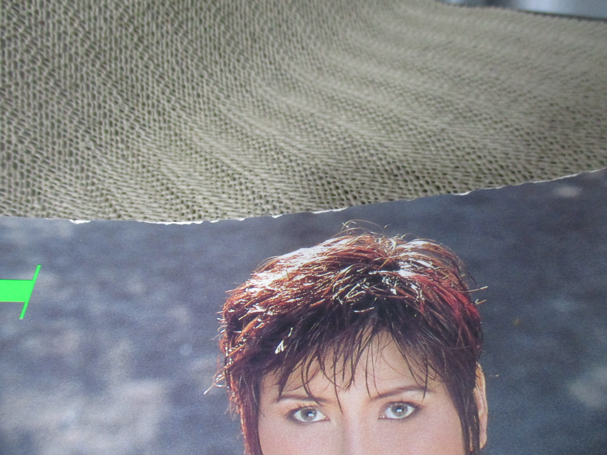 HEAT No.04 ALBUM SEXY STAR THIDA TEERARAT - ธิดา ธีรรัตน์ --ปกมีรอยขาดแหว่งตามรูป