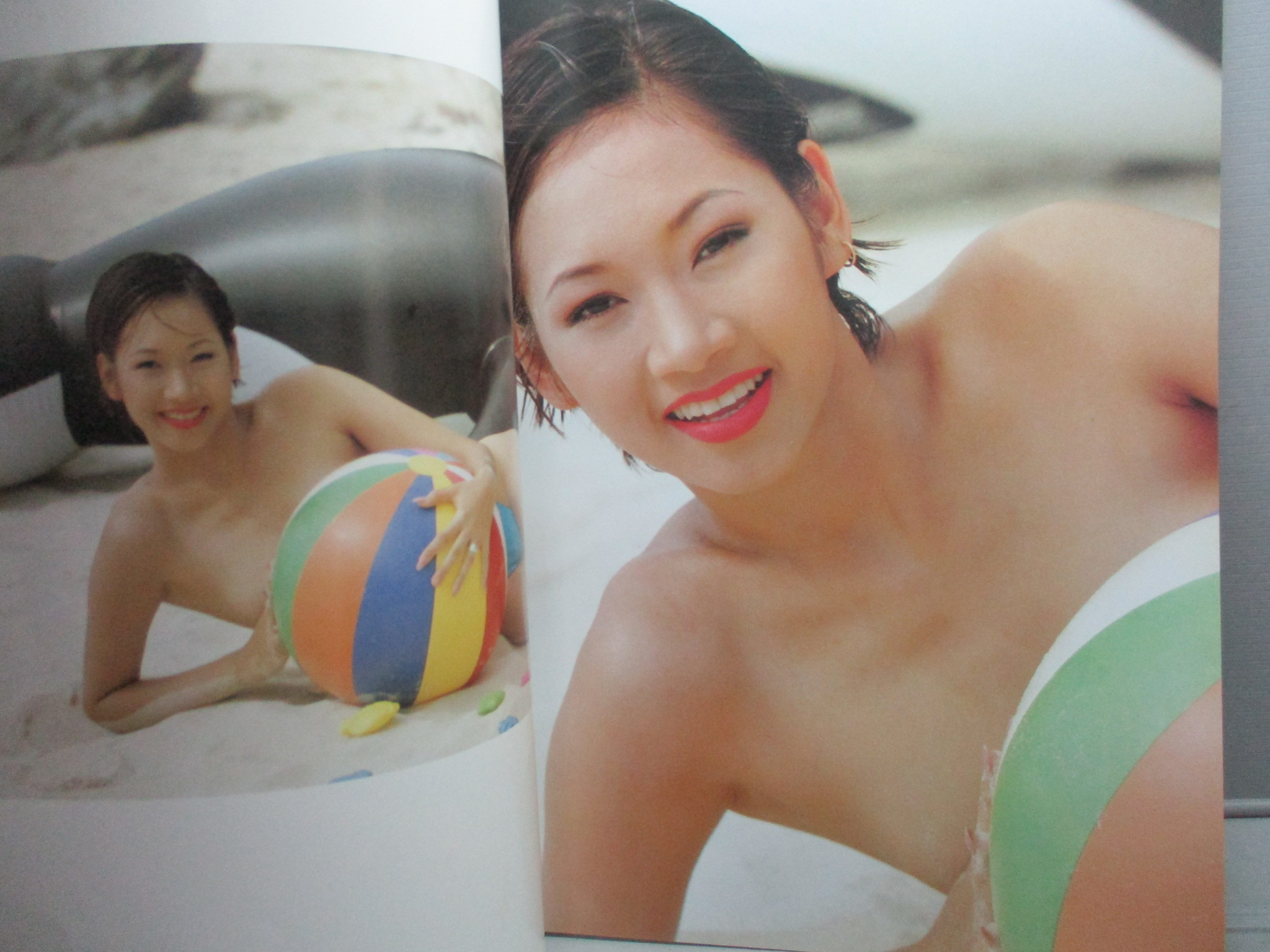 นางแบบไทย NAN PRAGNWALAI เห็นบน ไม่เห็นจุก ภาพสี