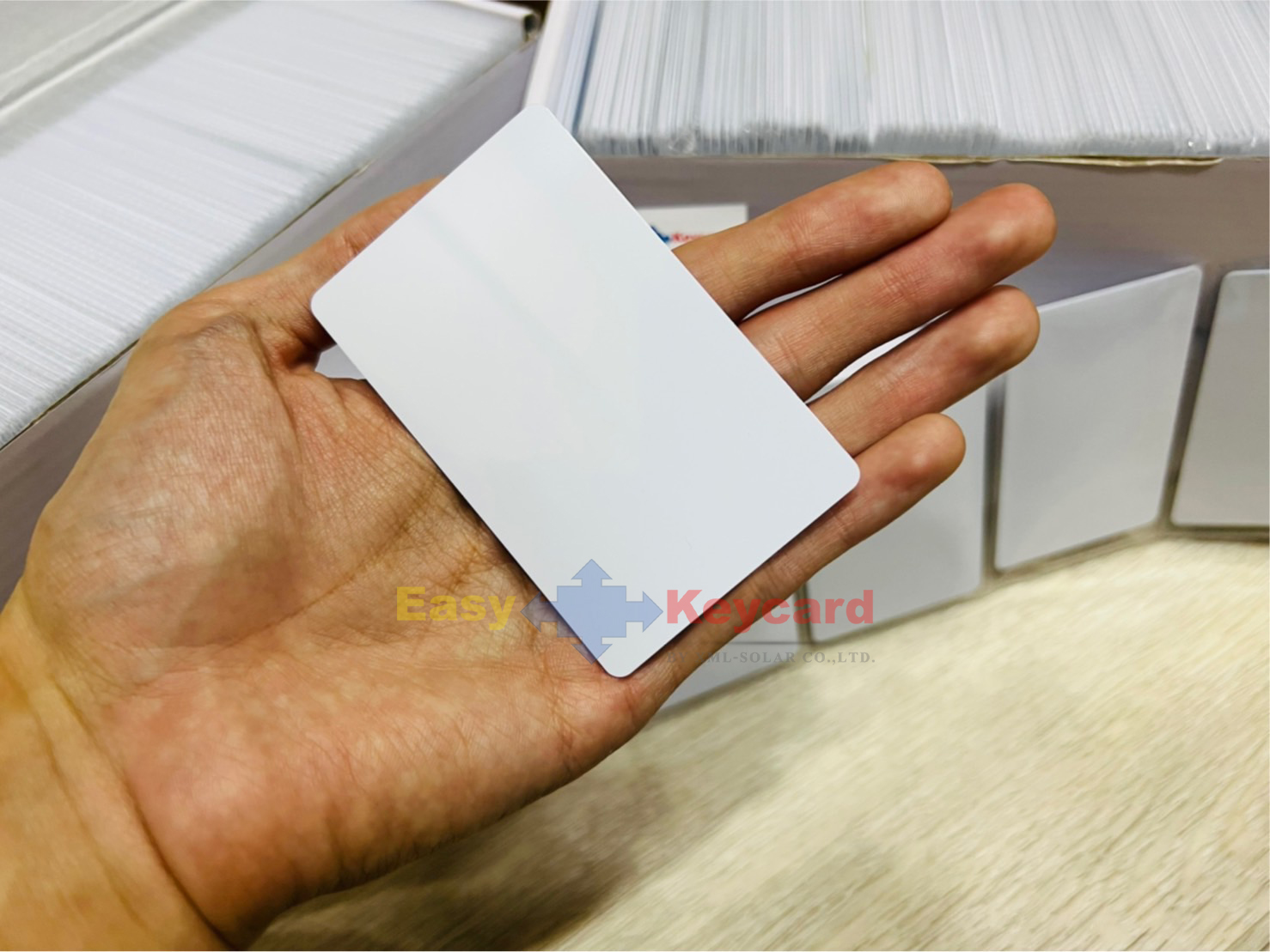 บัตรคีย์การ์ด UHF (RFID Card) (คลื่น 860- 960 Mhz.)