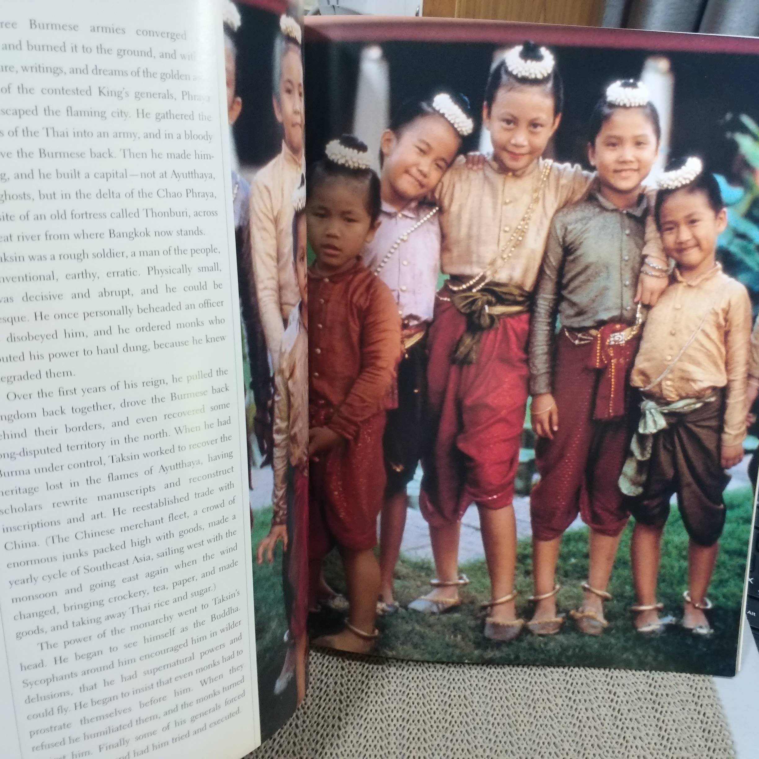 หนังสือภาพ แอนนา แอนด์ เดอะ คิง the story of anna and the king / A Twentieth Century Fox File