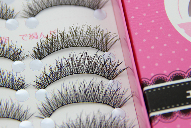 HS-43 ขนตาปลอม (ขายปลีก) เเพ็คละ 10 คู่ ขายยกเเพ็ค **ล๊อตนี้ยาวเเละหนากกว่าเดิมนิดหน่อย**