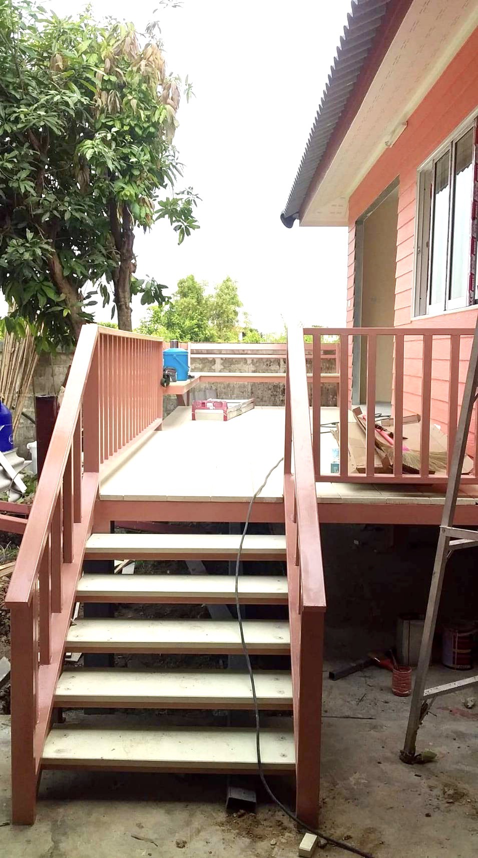 บ้านน็อคดาวน์ ทรงปั่นหยา ขนาด 4*6 เมตร พร้อมระเบียง 2*3 เมตร ชุดประตูสไลด์