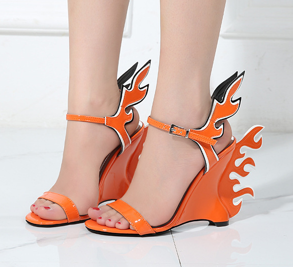 รองเท้าส้นเตารีดเปลวไฟ ไซต์ 35-42 สีดำ/ขาว/ส้ม/ชมพู