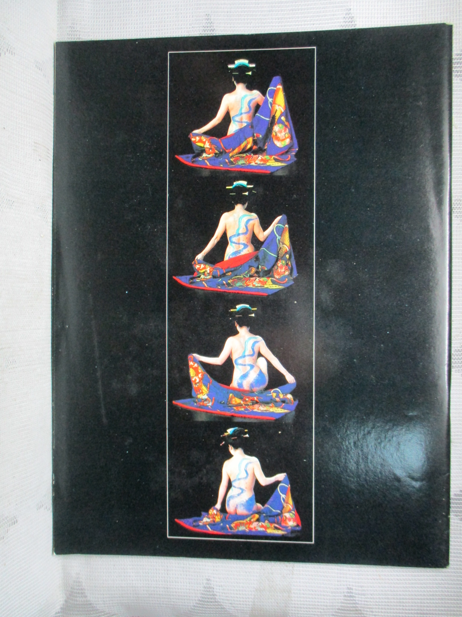 ศิลปบนเรือนร่าง มาดามเทวี รัตนาส่าหรี ซูการ์โน