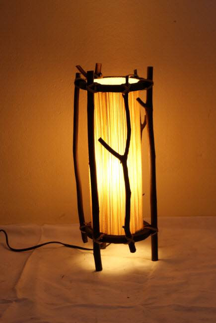 Wooden Table Lamp โคมไฟไม้แบบตั้งโต๊ะ