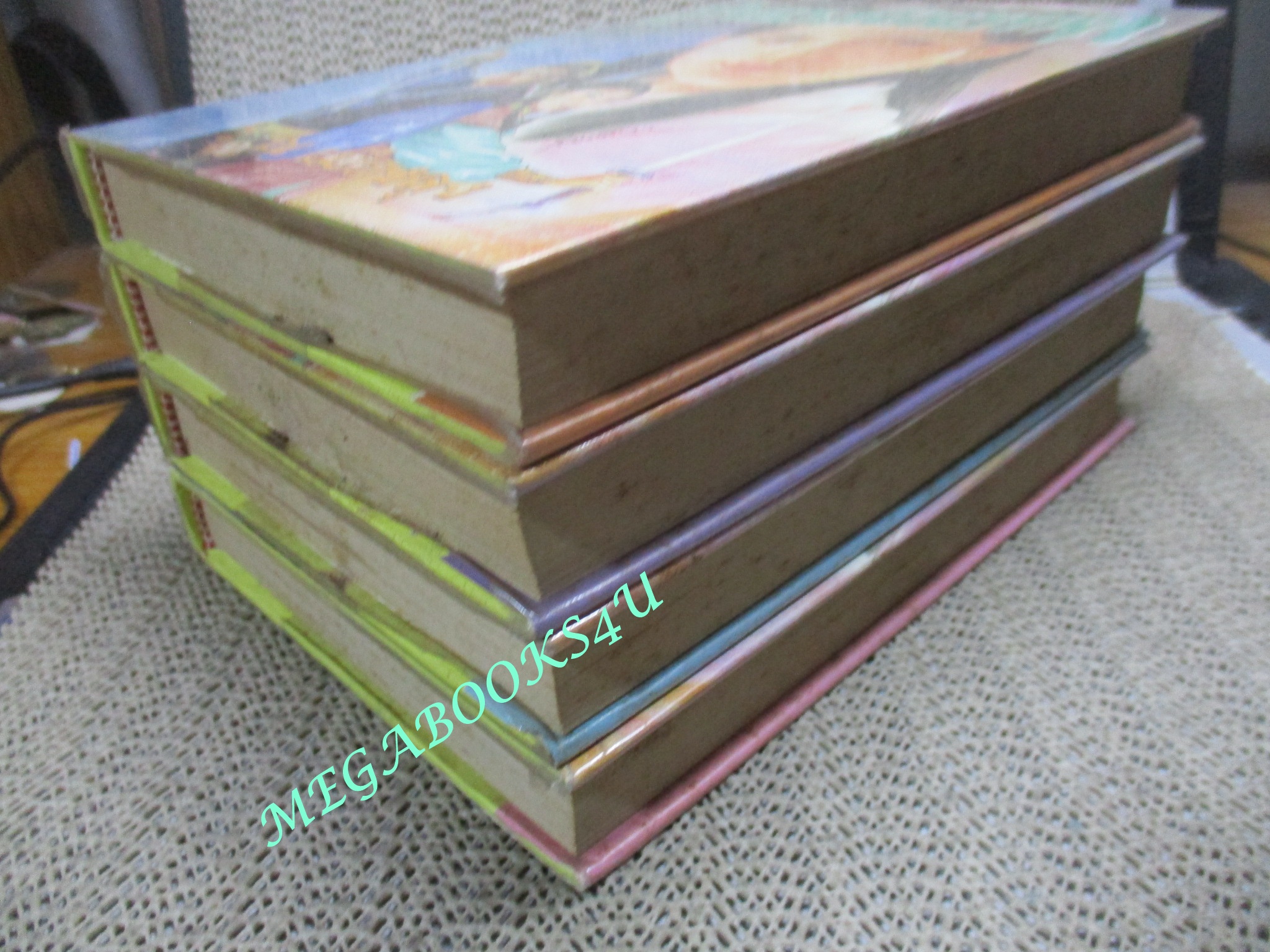 ธำมรงค์มรกต เล่ม 1-4 ไม่จบ / ว. ณ เมืองลุง (นิยายจีนกำลังภายใน) สภาพดี