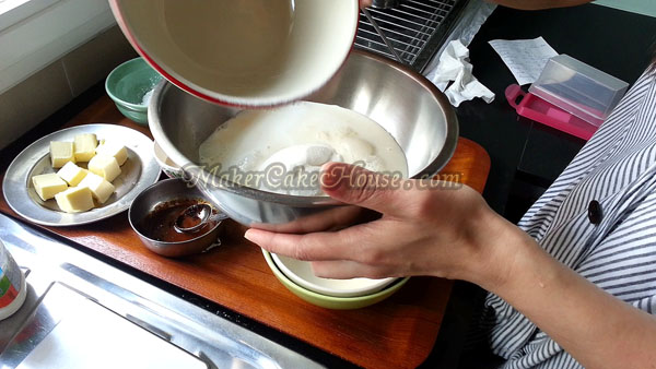 ขั้นตอนการเตรยมส่วนผสมฟัดจ์มอคค่าขึ้นตั้งไฟ